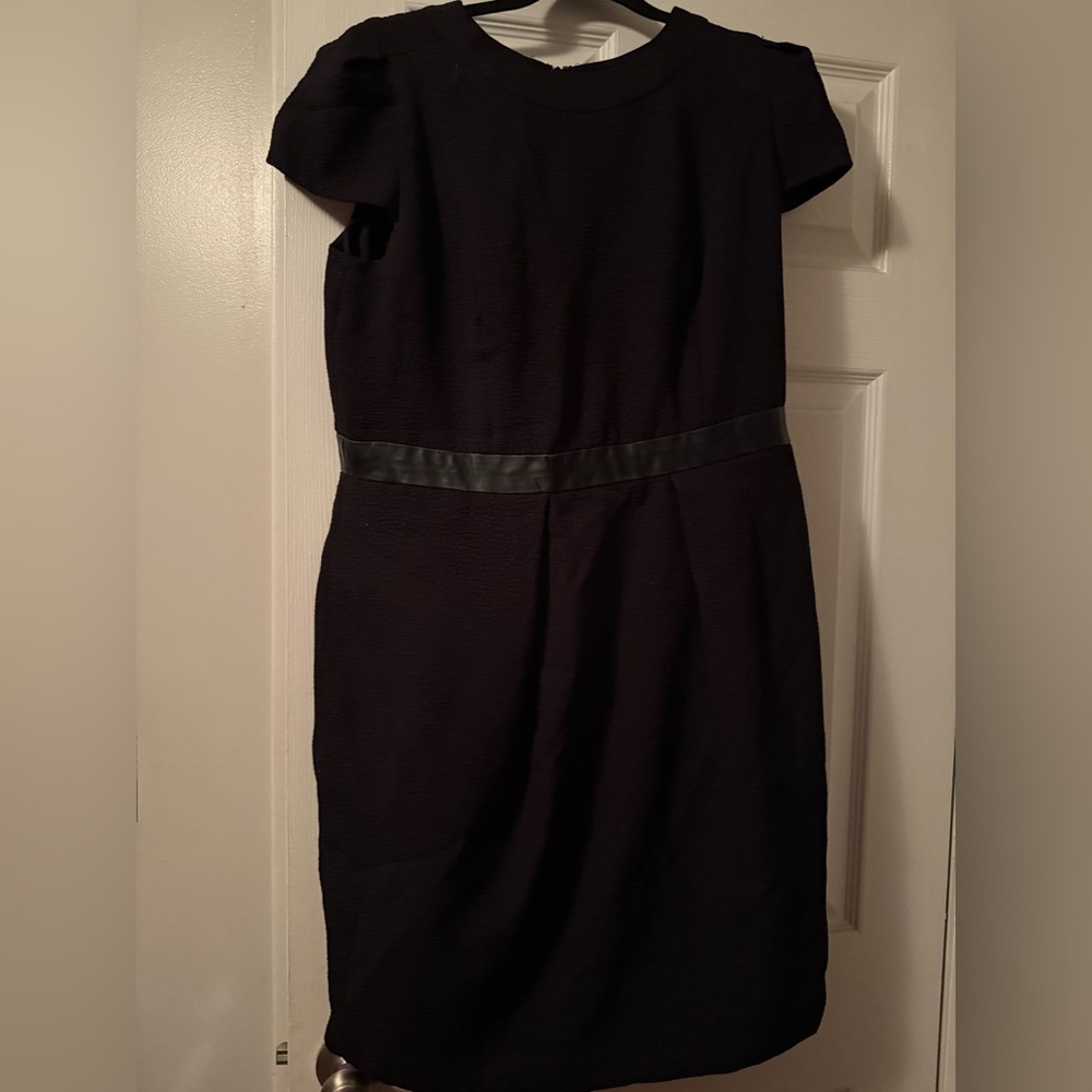 Women Carmen Marc Valvo Black Dress with Leather Accent Size: 14